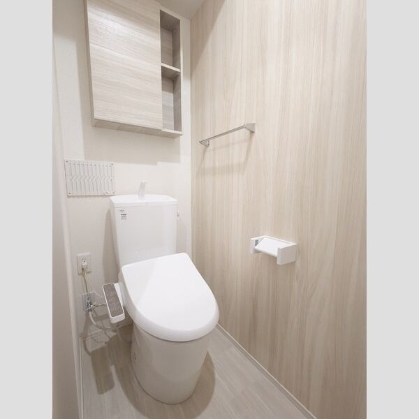 トイレ (温水洗浄暖房便座)