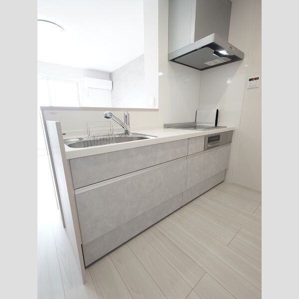 キッチン (対面カウンターシステムキッチン(IHクッキングヒーター))