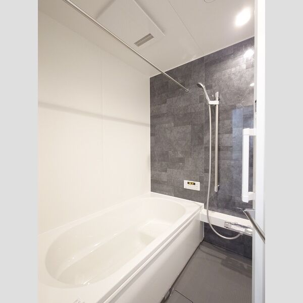 バス (浴室暖房換気乾燥機付き)