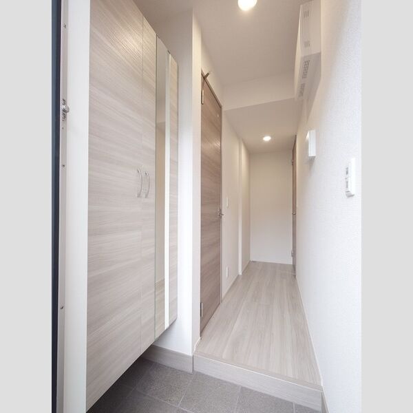 玄関 (玄関廊下)