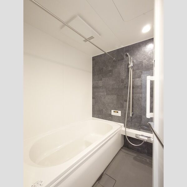 バス (浴室暖房換気乾燥機付き)