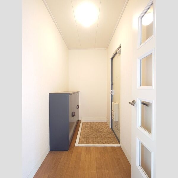 玄関 (玄関)