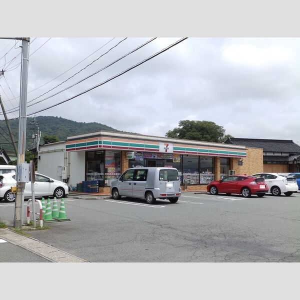 現地周辺 (セブンイレブン山口朝田店)