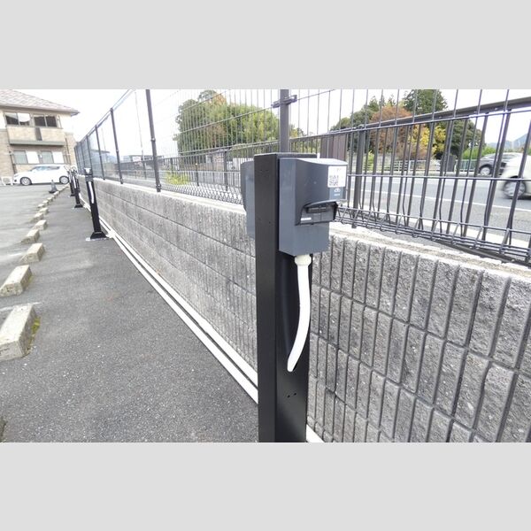 現地周辺 (EV車用充電スタンド)
