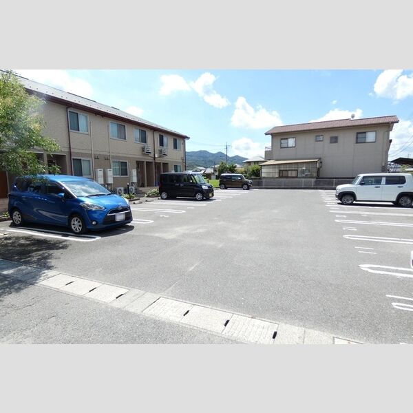 駐車場 (駐車場)