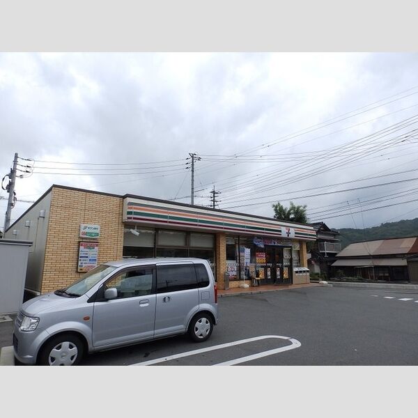 現地周辺 (セブンイレブン山口東山店)