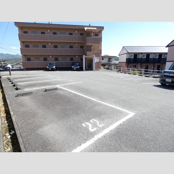 駐車場 (駐車場)