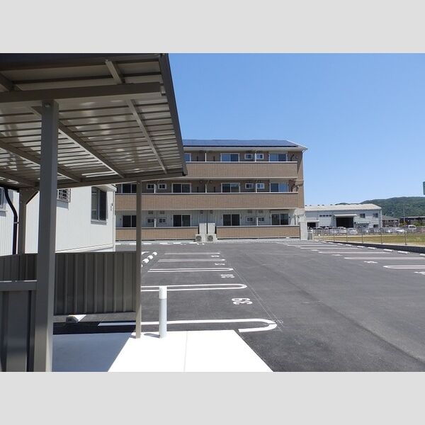 駐車場 (駐車場)