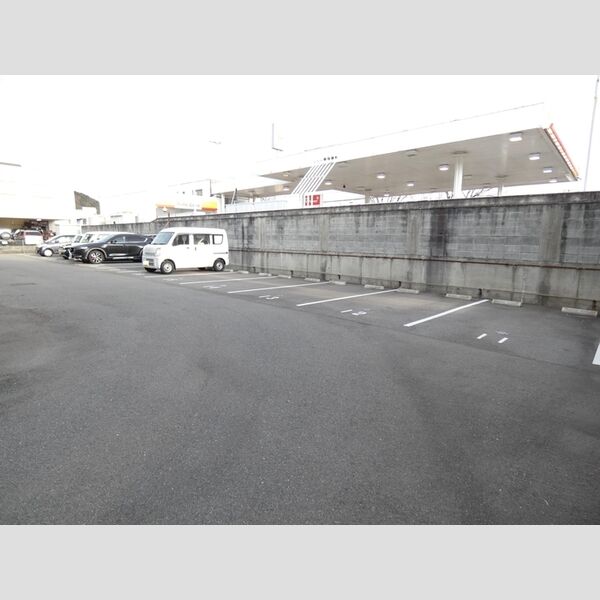 駐車場 (駐車場)