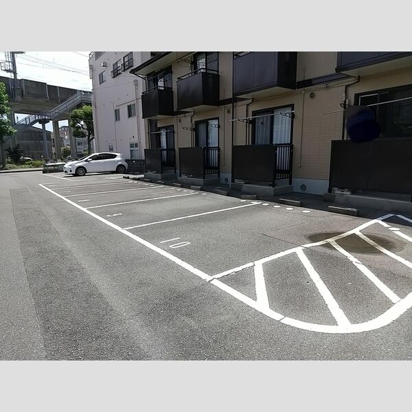 駐車場 (駐車場)