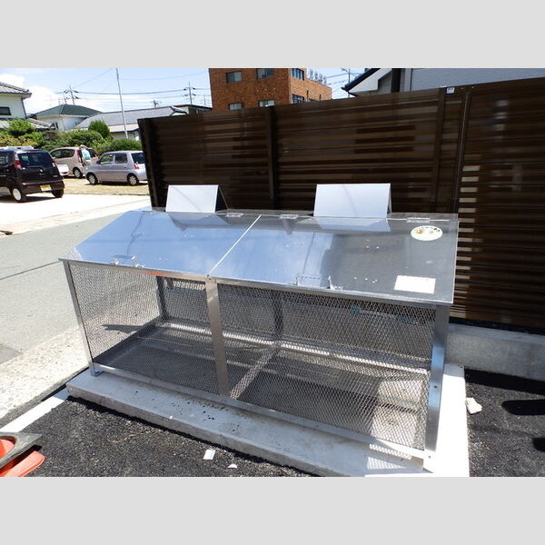 現地周辺 (ゴミステーション)