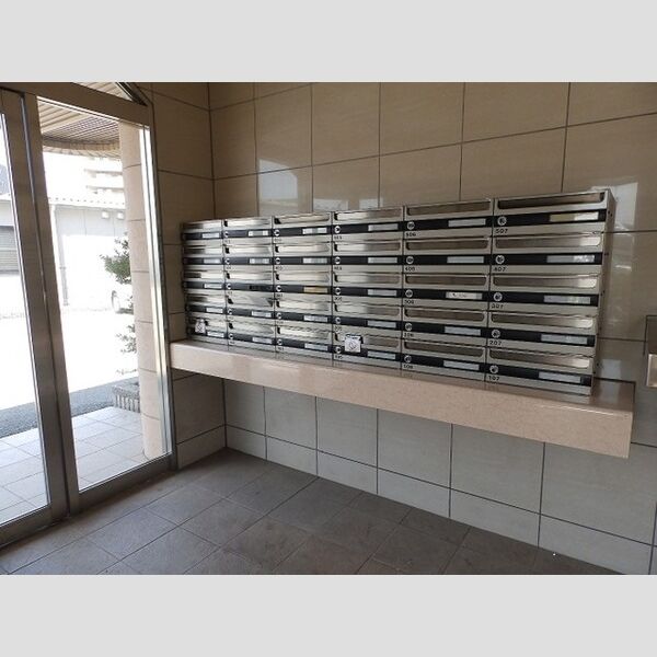 現地周辺 (1F集合ポスト)