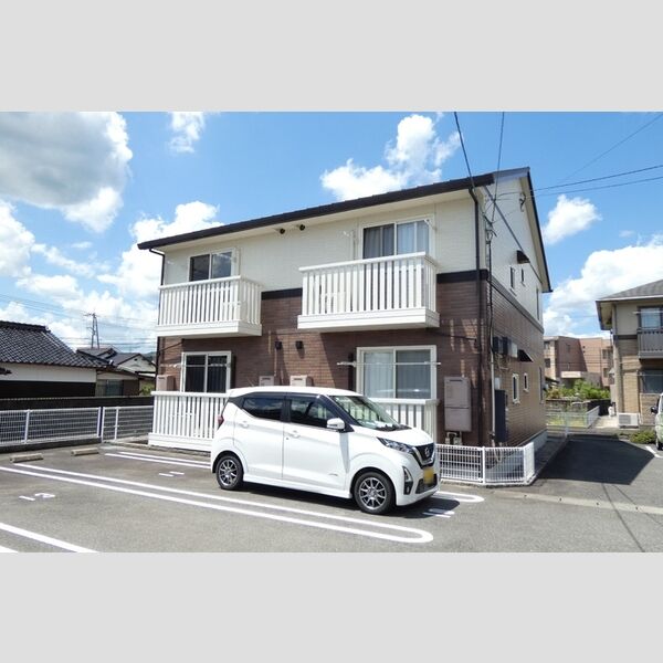 建物外観 (B棟外観)
