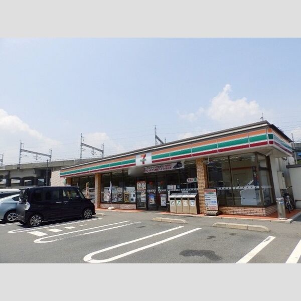 現地周辺 (セブンイレブン山口小郡御幸町店(772m))