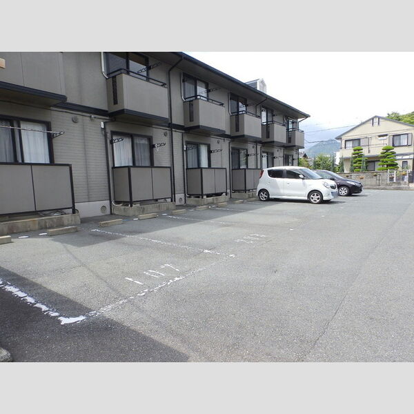 駐車場 (駐車場)