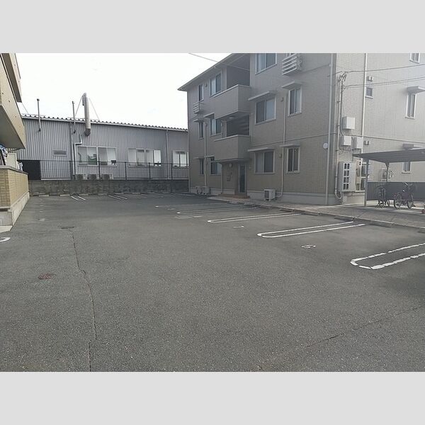 駐車場 (駐車場)