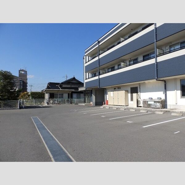 駐車場 (駐車場)