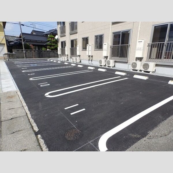 駐車場 (駐車場)
