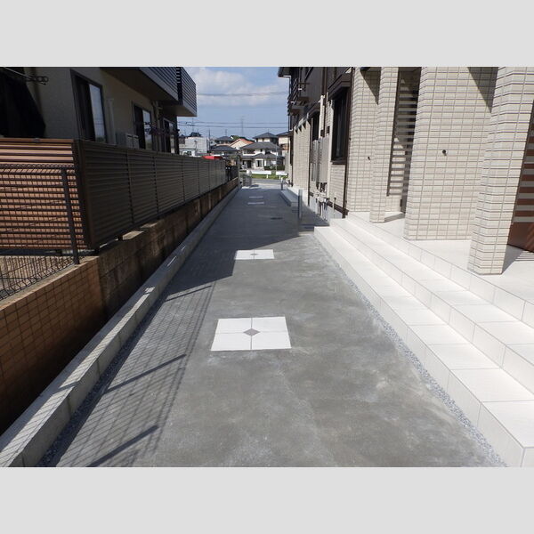 エントランス (エントランス)