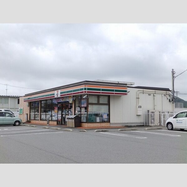 現地周辺 (セブンイレブン山口小郡若草町店(822m))