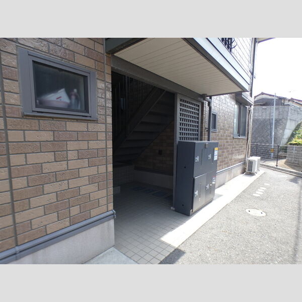 エントランス (エントランス)