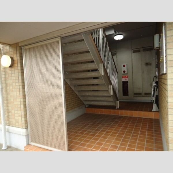 エントランス (エントランス)