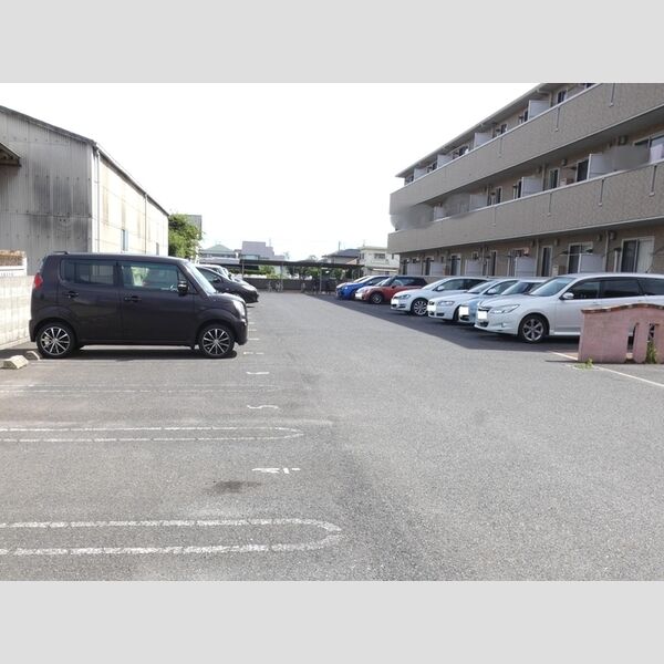 駐車場 (駐車場)