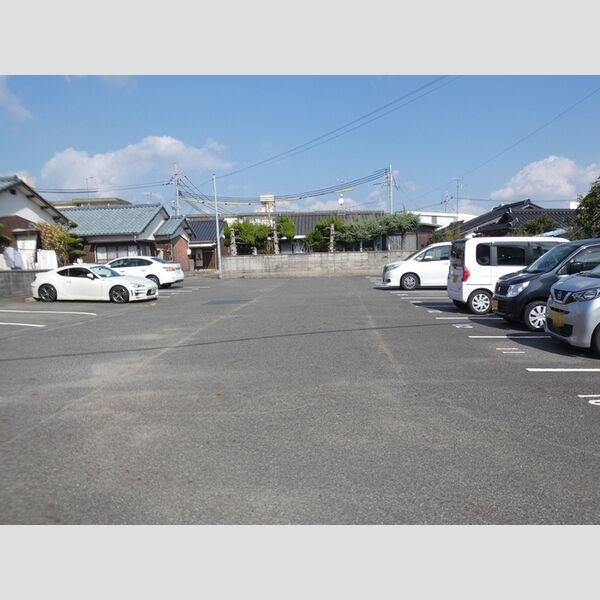 駐車場 (駐車場)