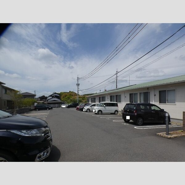 駐車場 (駐車場)