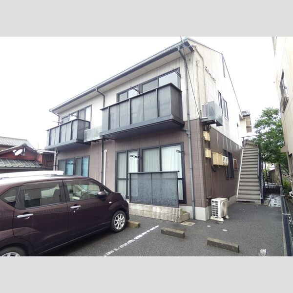 エントランス (エントランス側から)