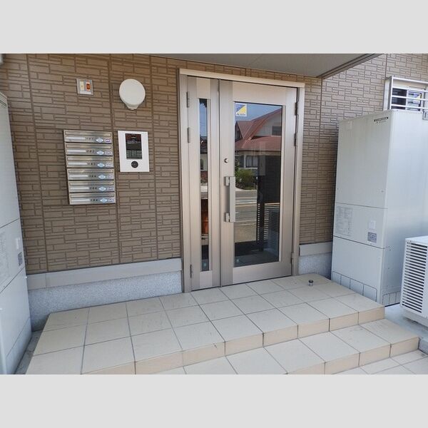 エントランス (エントランス　オートロック)