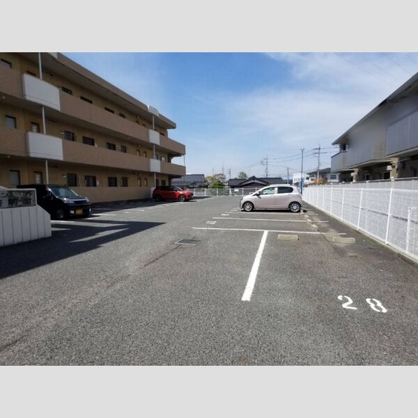 駐車場 (駐車場)