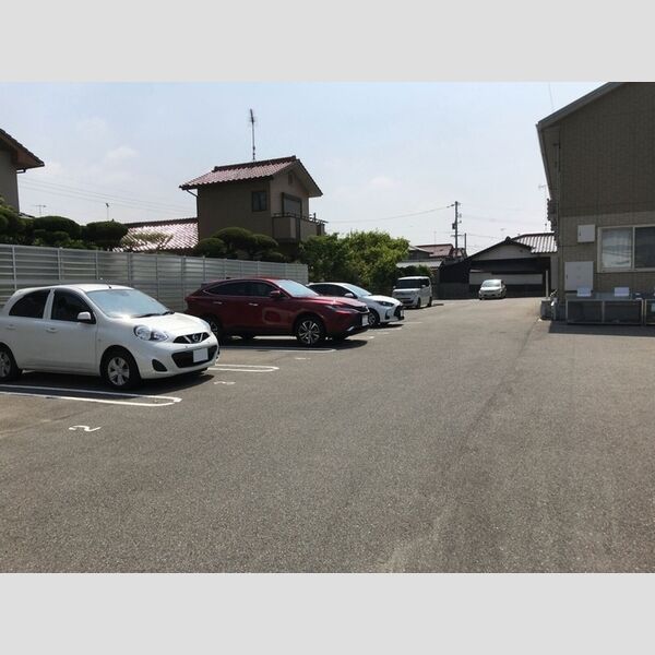 駐車場 (駐車場)