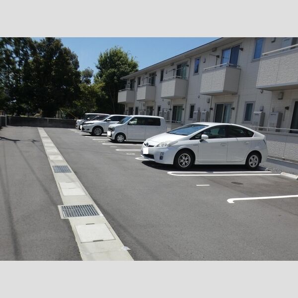 駐車場 (駐車場)