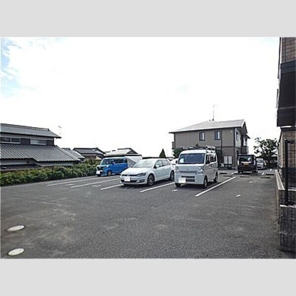 駐車場 (駐車場)