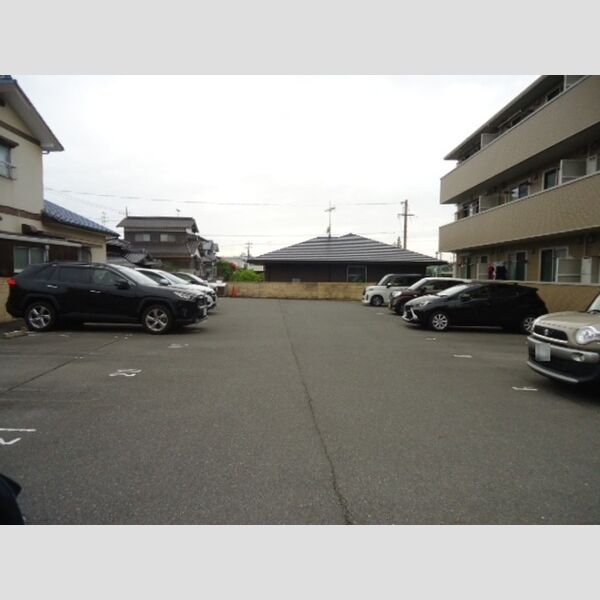 駐車場 (駐車場)