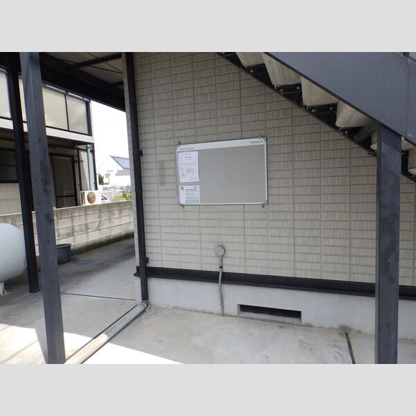 エントランス (1階共用部(掲示板))