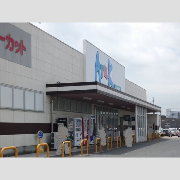 現地周辺 (アルク小野田店 1379m)