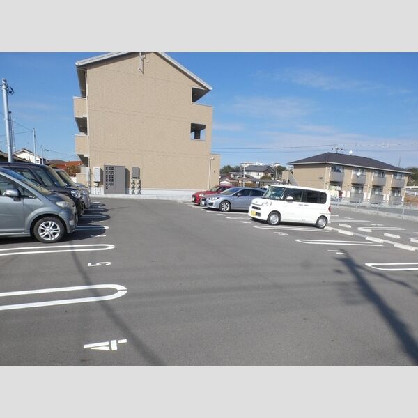 駐車場 (駐車場)