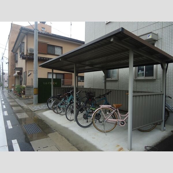 現地周辺 (サイクルポート)