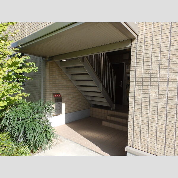 エントランス (エントランス)