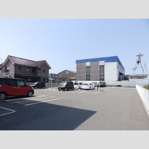 駐車場 (駐車場)