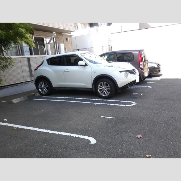 駐車場 (駐車場)