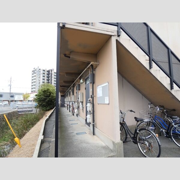 エントランス (エントランス側)