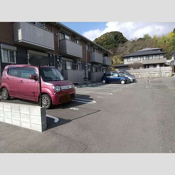 駐車場 (駐車場)