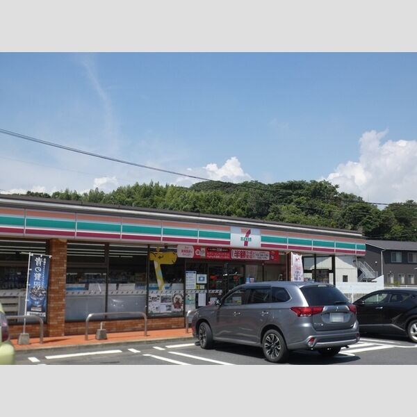 現地周辺 (セブンイレブン宇部中宇部店(226m))