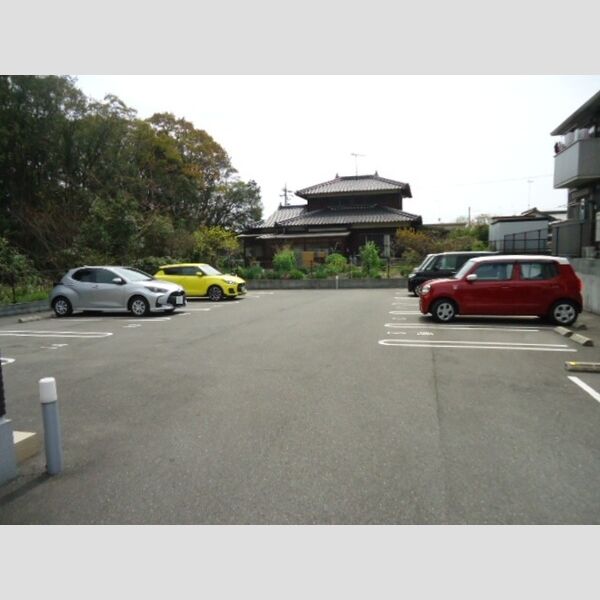 駐車場 (駐車場)