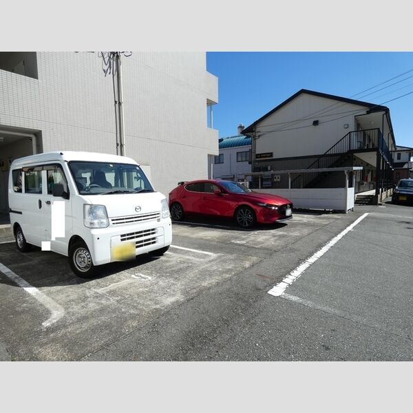 駐車場 (駐車場)
