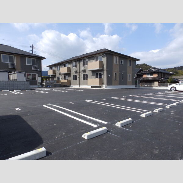 駐車場 (駐車場)