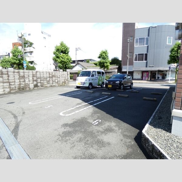 駐車場 (駐車場)